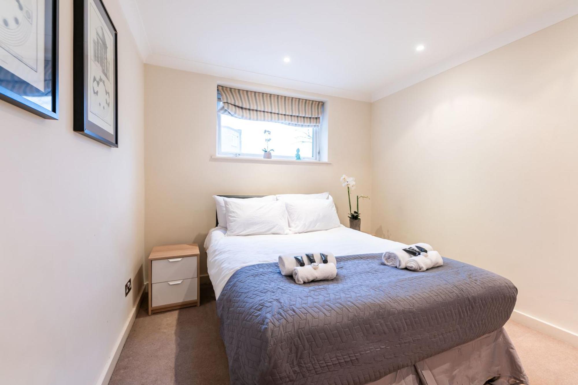 Luxury 6 Bedroom House In Southwick Street London Exterior photo
