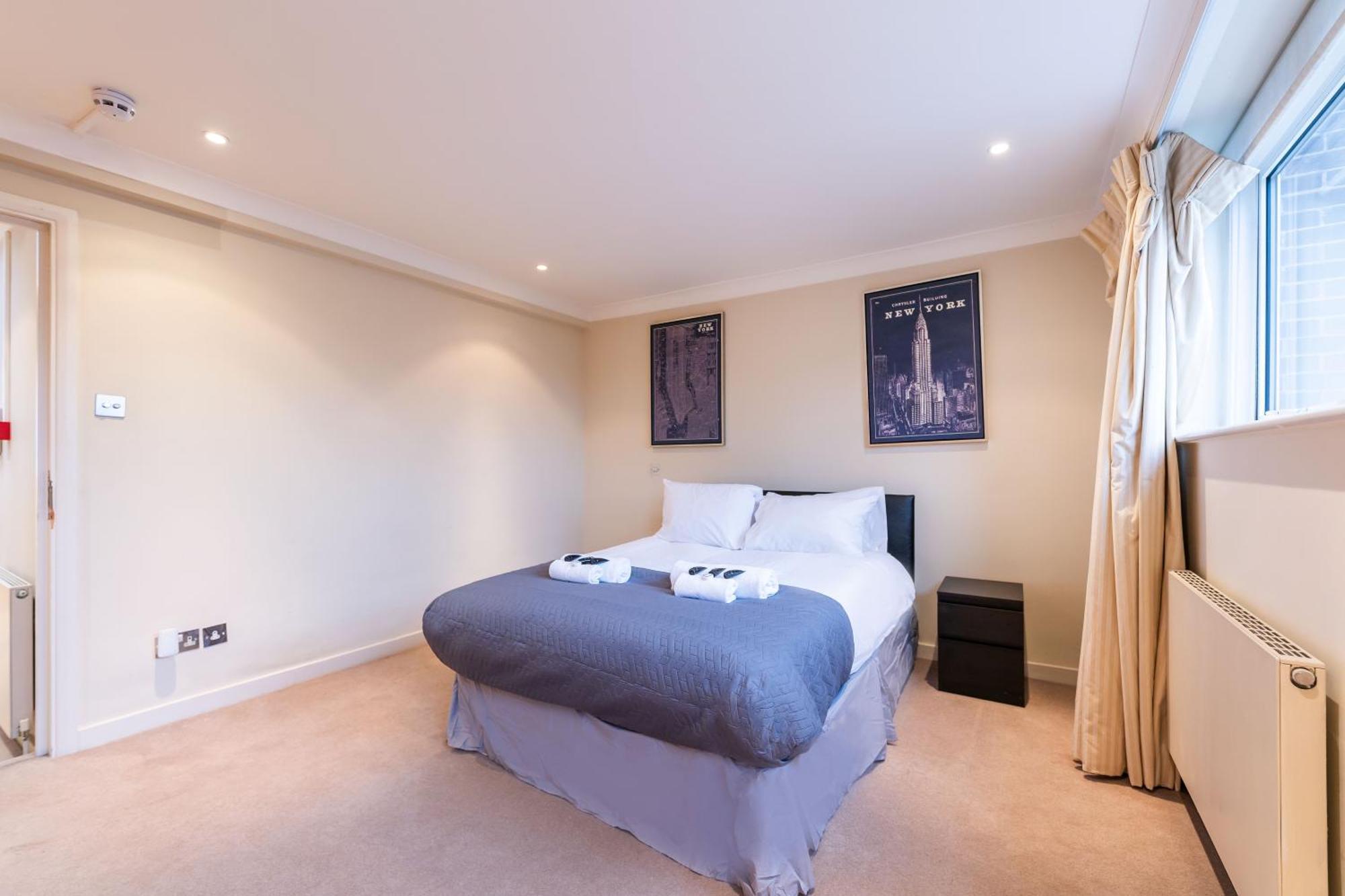 Luxury 6 Bedroom House In Southwick Street London Exterior photo